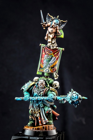 Illustration for article titled Light-up Warhamer 40k tabletop cathedral